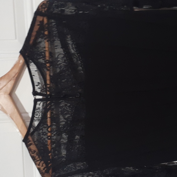 Long sleeves black dress - Picture 2 of 4
